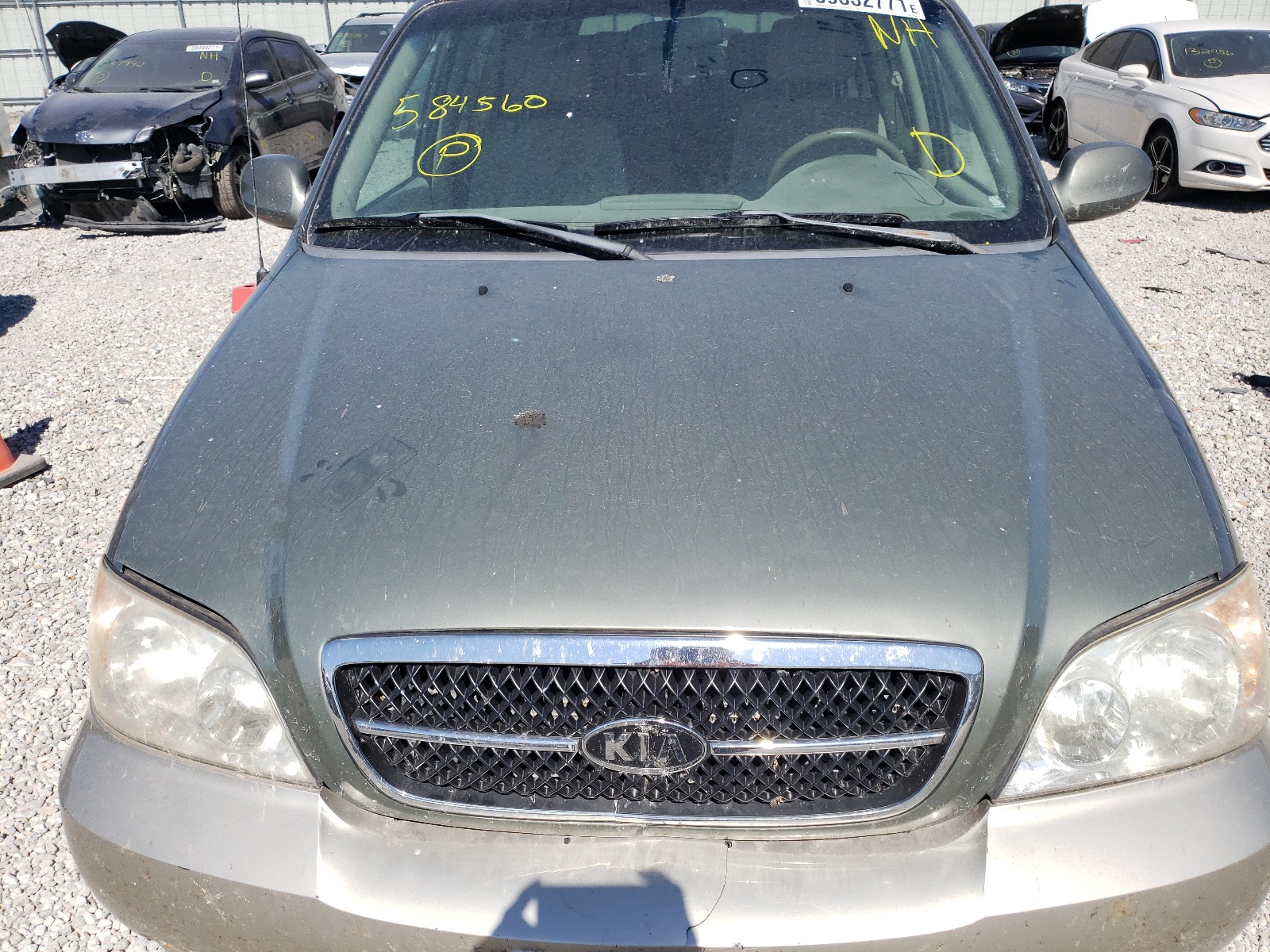 Photo 7 from auction – 2004 KIA SEDONA EX with VIN KNDUP131446584560