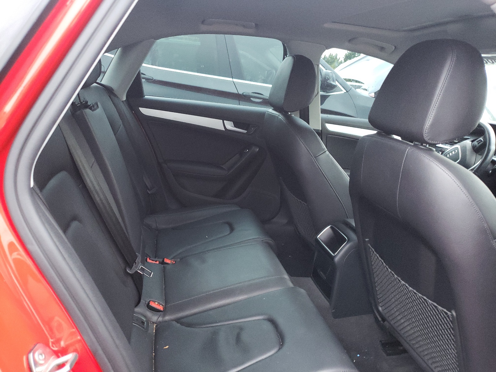 Zdjęcie 6 z aukcji – 2015 AUDI A4 PREMIUM z VIN WAUBFCFL6FN032485