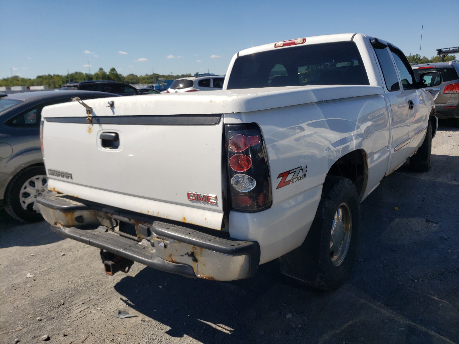 Photo 4 from auction – 2003 GMC NEW SIERRA with VIN 1GTEK19T13E380377
