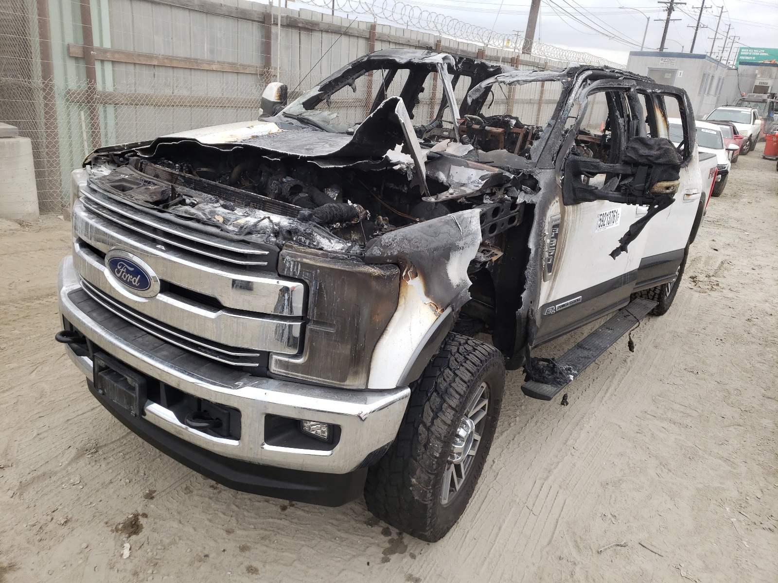 Photo 10 from auction – 2017 FORD F350 SUPER with VIN 1FT8W3BT8HEE46793