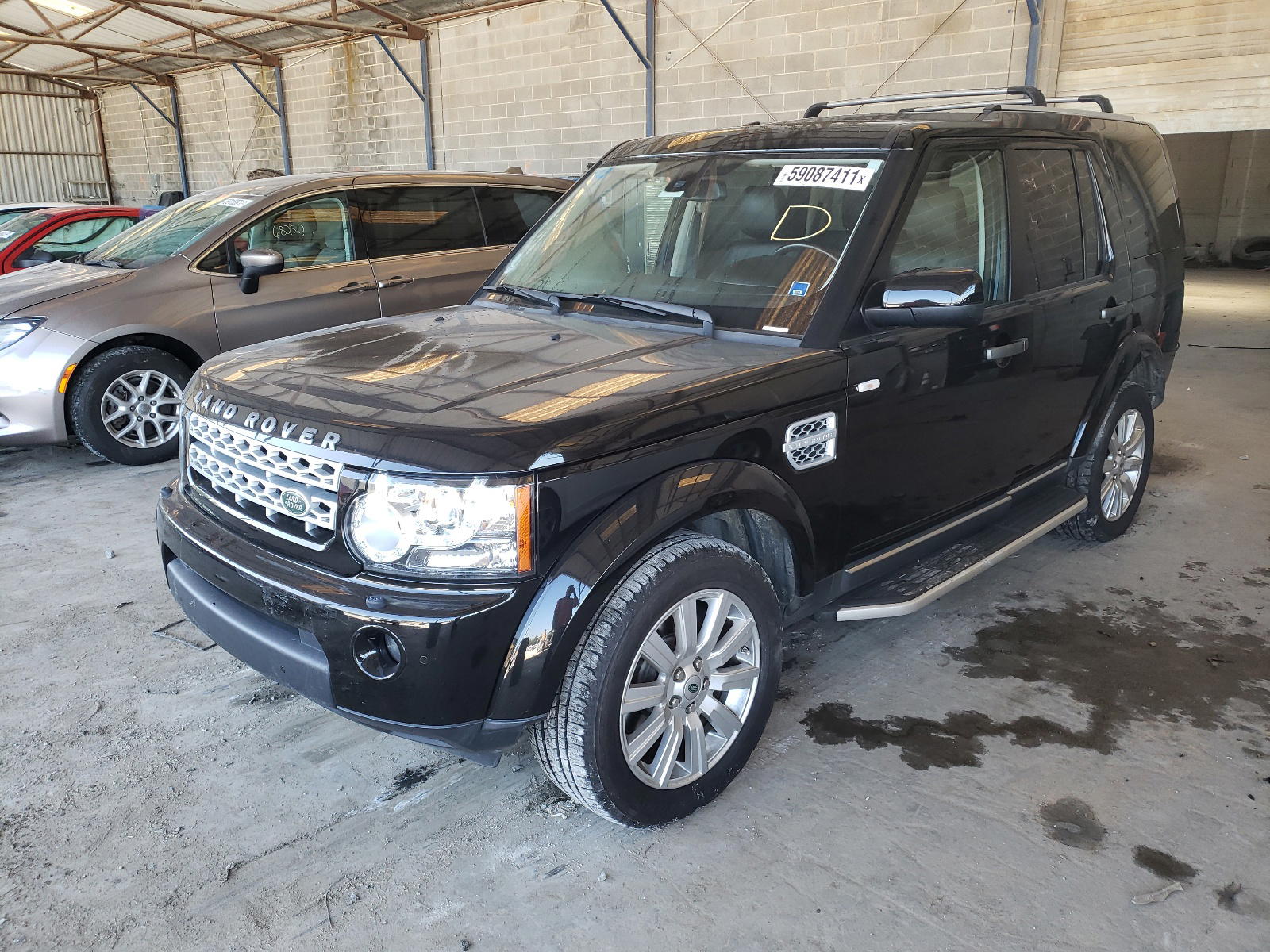 Photo 2 from auction – 2012 LAND ROVER LR4 HSE LU with VIN SALAK2D43CA651816