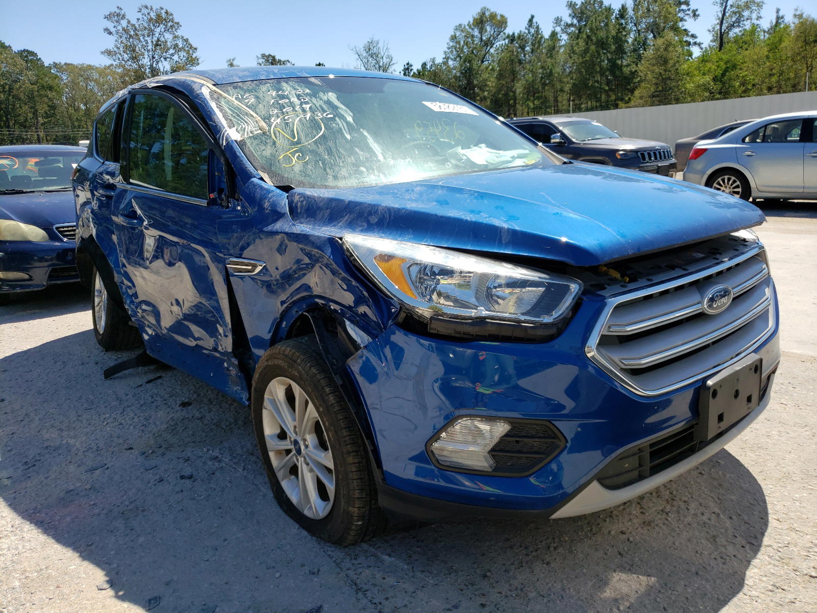 FORD ESCAPE SE 2019 with VIN 1FMCU0GD6KUC45936 - Photo from auction