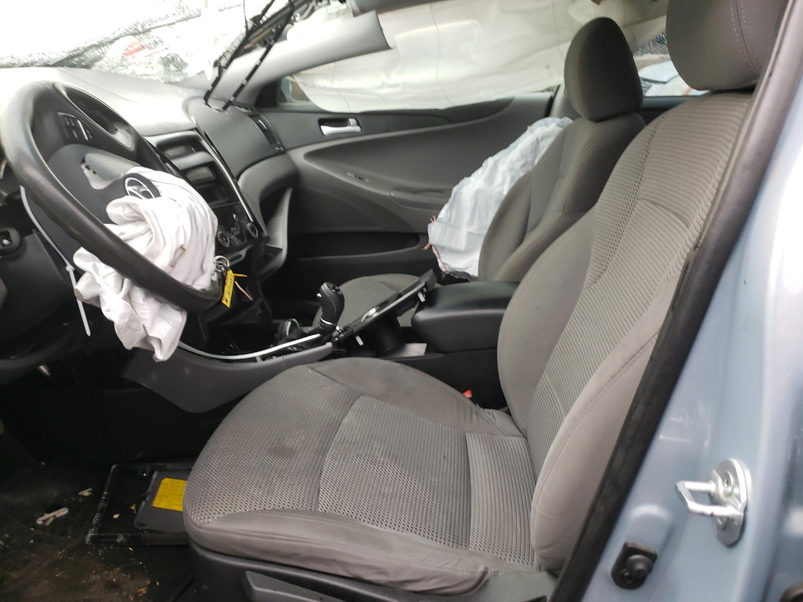 Photo 5 from auction – 2012 HYUNDAI SONATA GLS with VIN 5NPEB4AC3CH436767