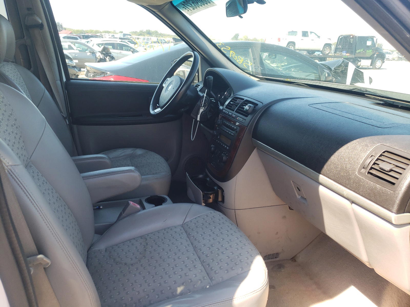 Photo 5 from auction – 2007 CHEVROLET UPLANDER L with VIN 1GNDV33177D217404
