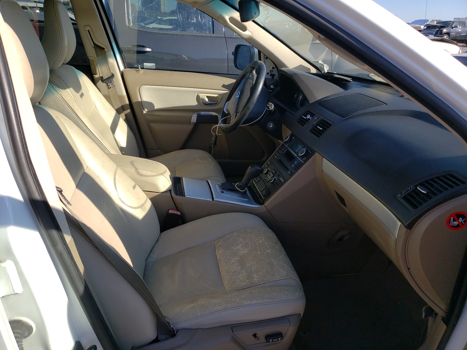 Photo 5 from auction – 2013 VOLVO XC90 3.2 with VIN YV4952CY3D1644417