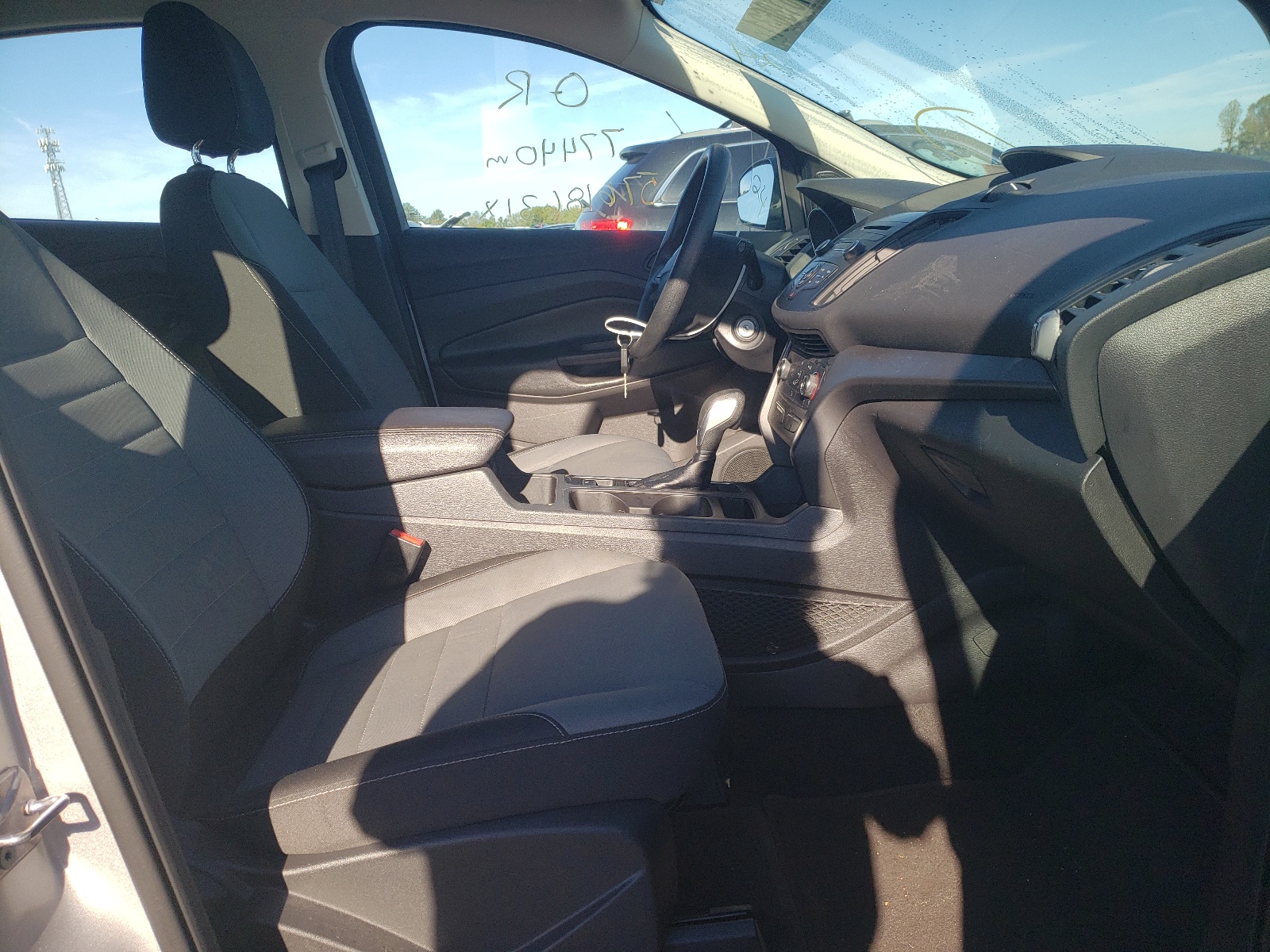 Photo 5 from auction – 2017 FORD ESCAPE S with VIN 1FMCU0F78HUA88334