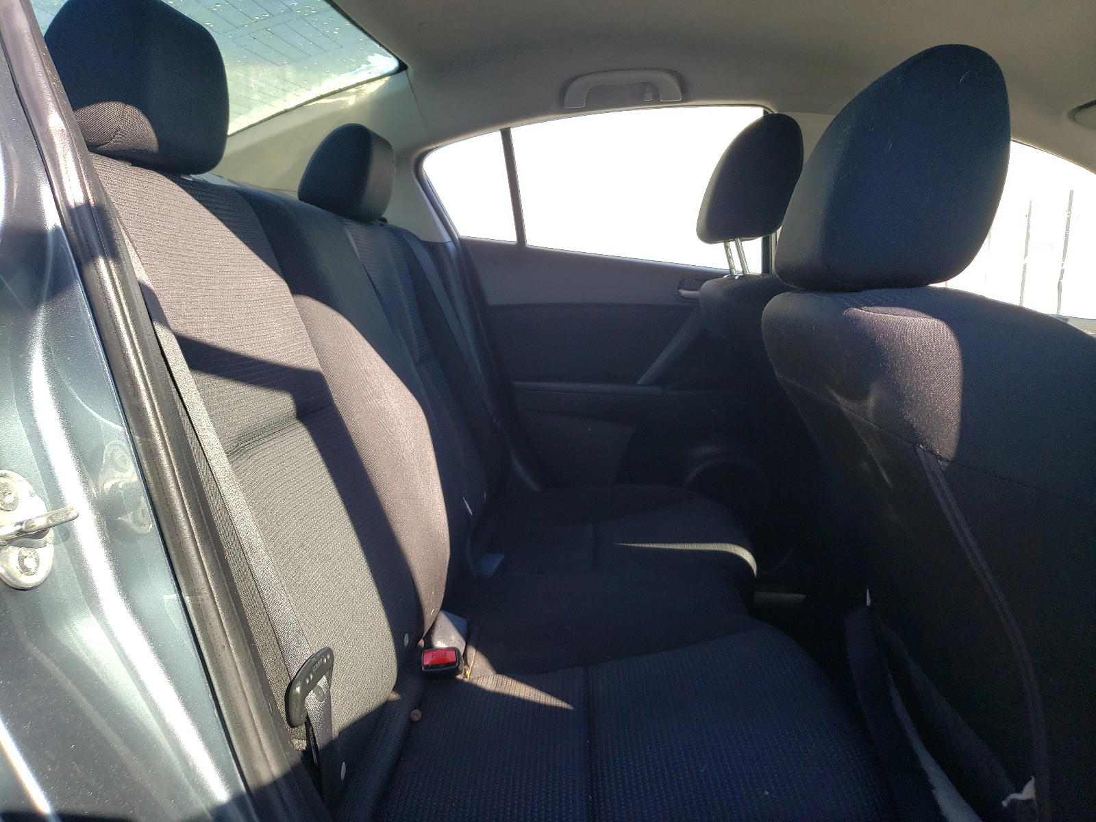 Photo 6 from auction – 2012 MAZDA 3 I with VIN JM1BL1UF7C1548449