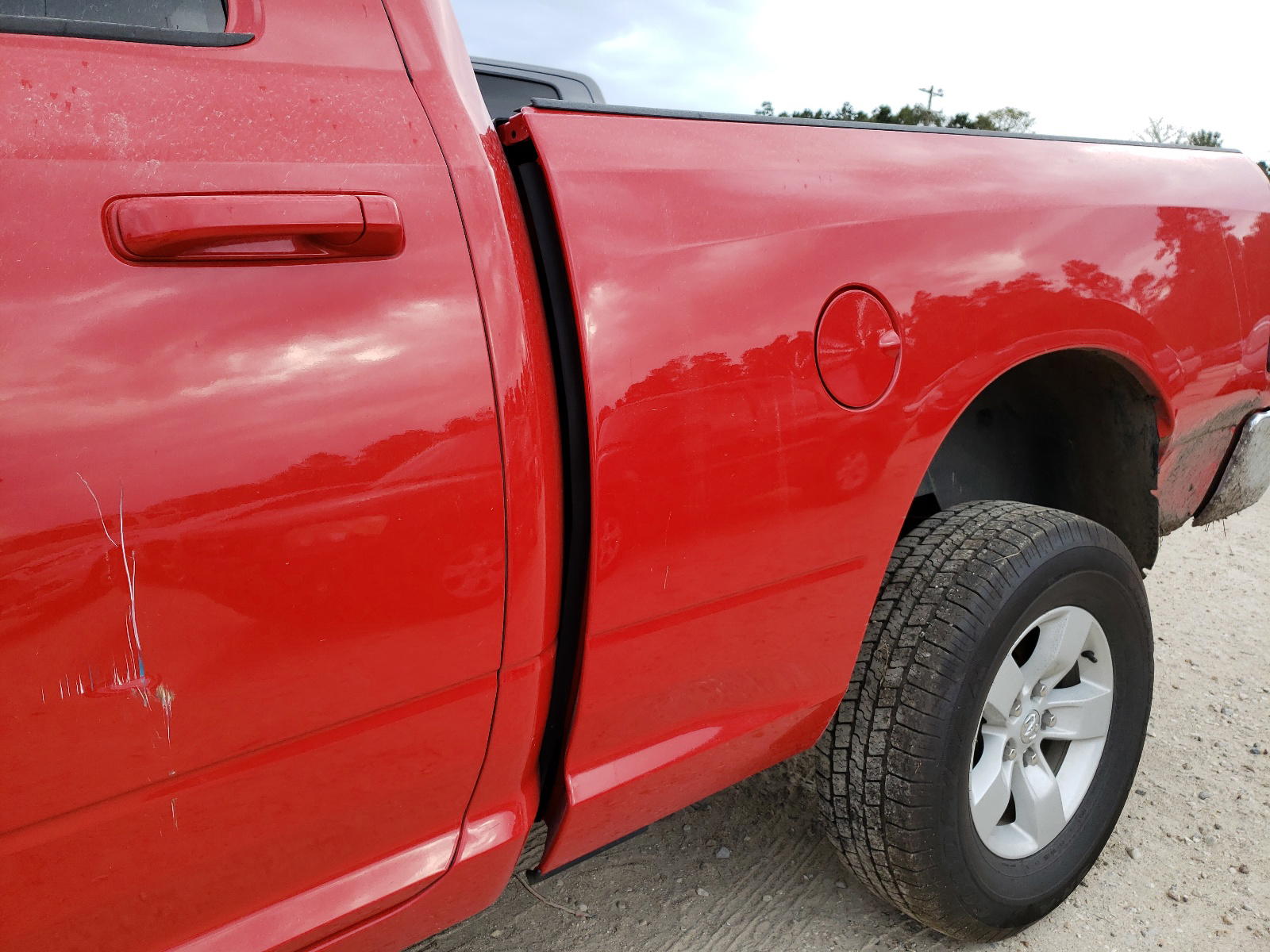 Photo 9 from auction – 2019 RAM 1500 CLASS with VIN 1C6RR7TT1KS648151