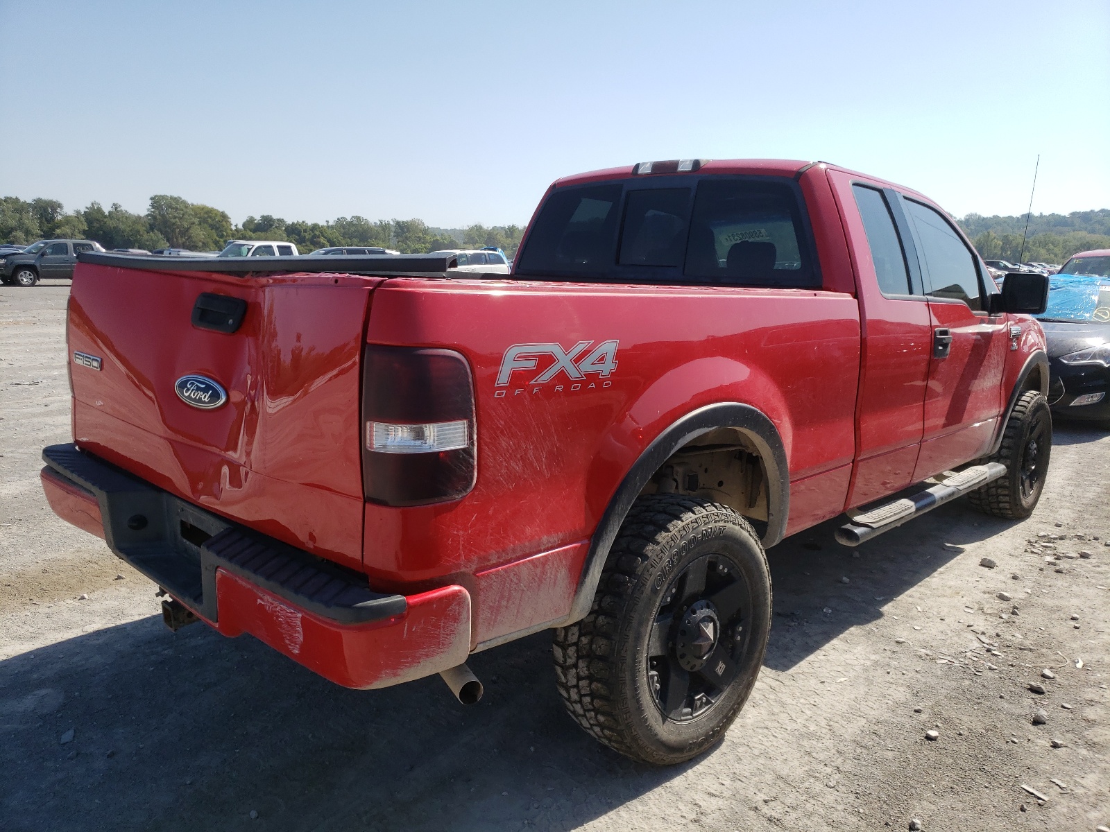 Photo 4 from auction – 2004 FORD F150 with VIN 1FTPX14584NA44973