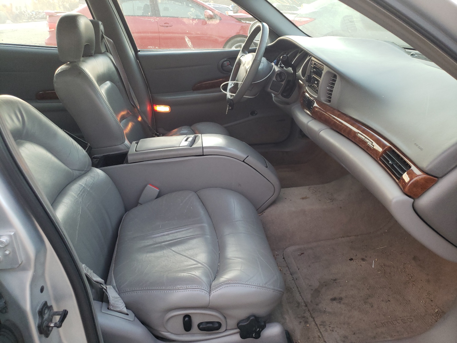 Photo 5 from auction – 2000 BUICK LESABRE LI with VIN 1G4HR54K1YU352764
