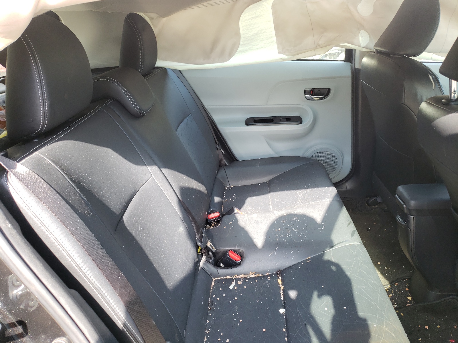 Photo 6 from auction – 2012 TOYOTA PRIUS C with VIN JTDKDTB36C1501608