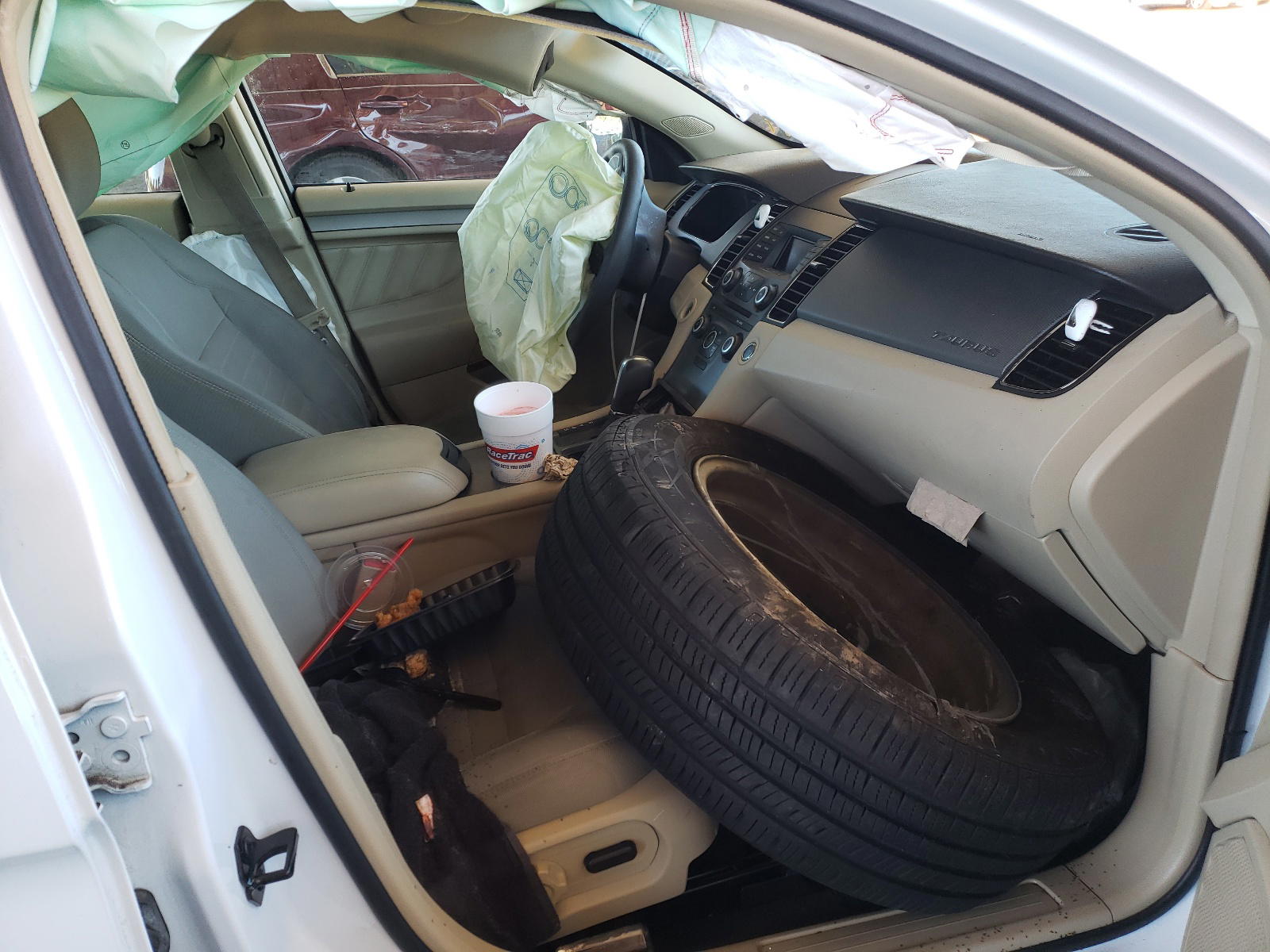 Photo 5 from auction – 2013 FORD TAURUS SE with VIN 1FAHP2D86DG208378
