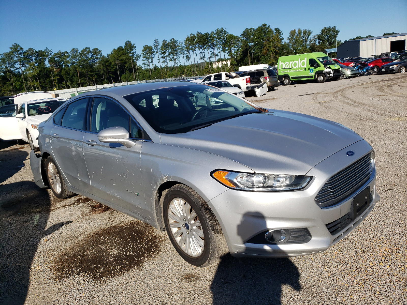FORD FUSION SE 2016 with VIN 3FA6P0LU8GR333390 - Photo from auction