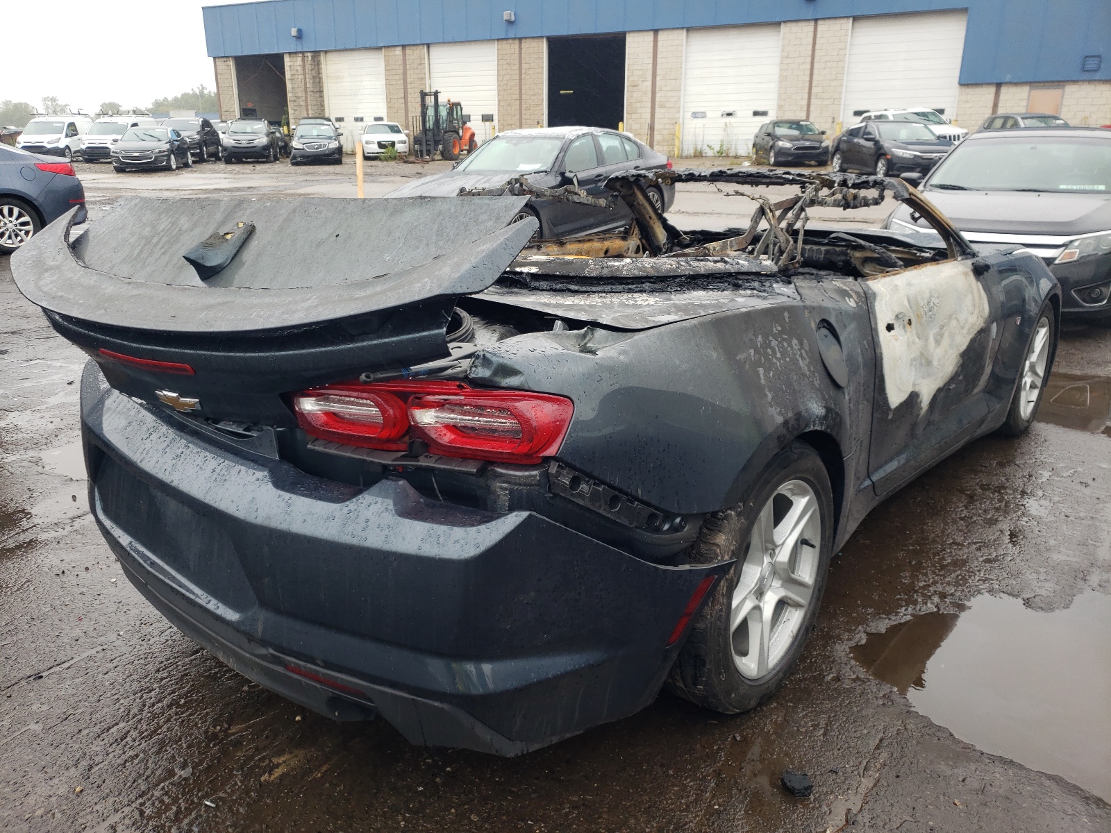 Photo 4 from auction – 2020 CHEVROLET CAMARO with VIN 1G1FB3DS1L0109162