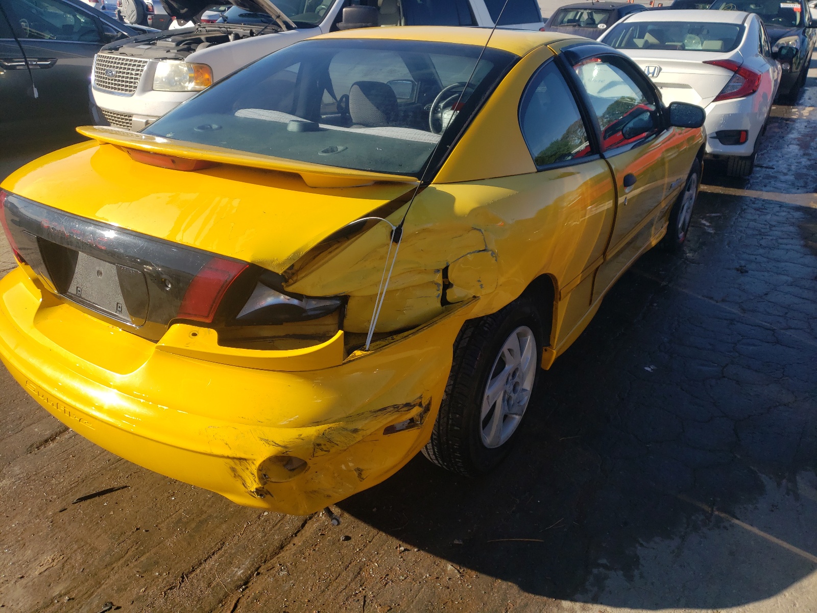 Photo 4 from auction – 2002 PONTIAC SUNFIRE SE with VIN 1G2JB124827488326