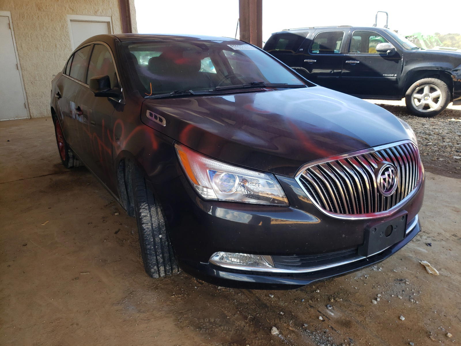 BUICK LACROSSE 2014 with VIN 1G4GB5G35EF260030 - Photo from auction