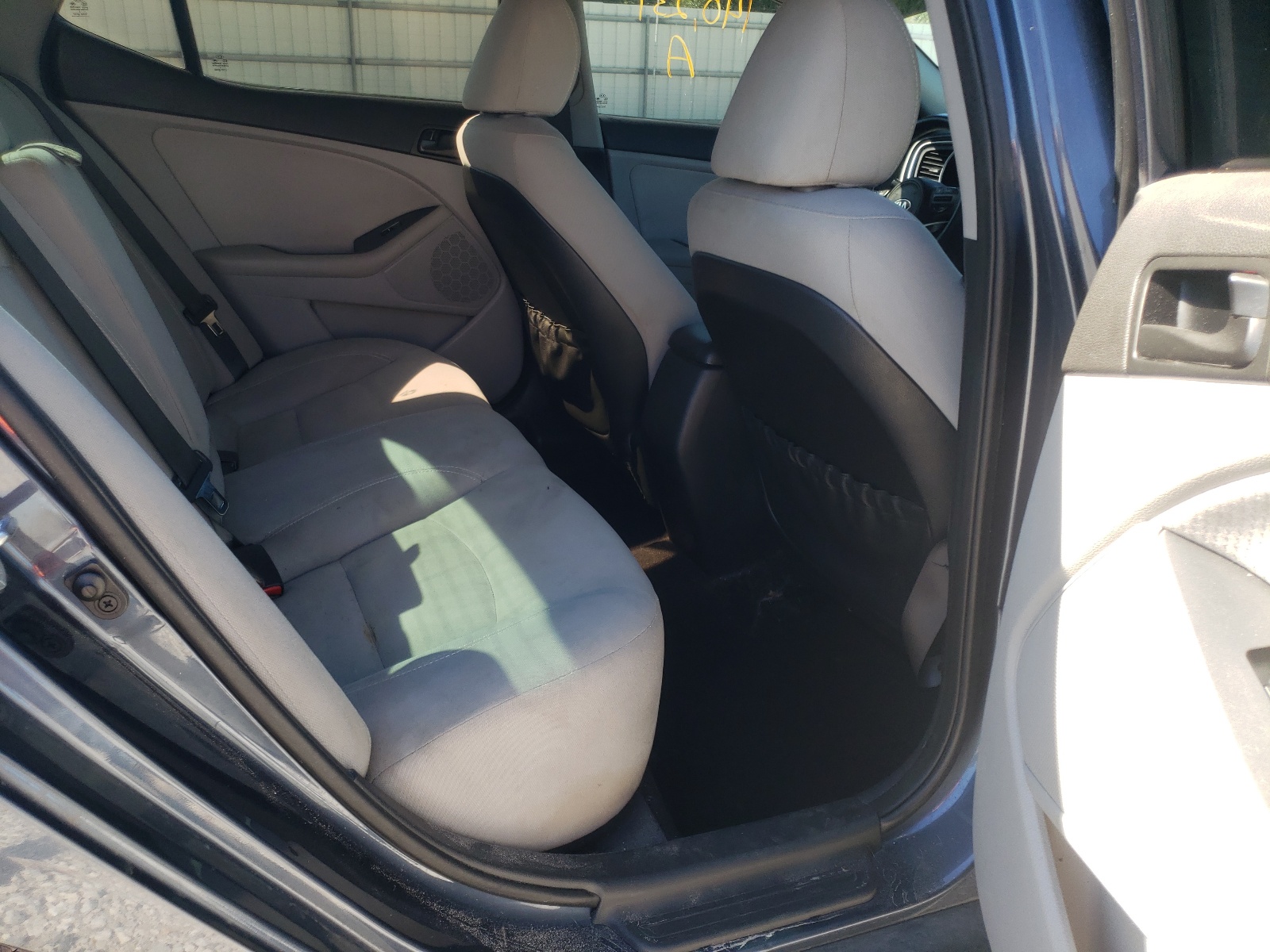 Photo 6 from auction – 2015 KIA OPTIMA LX with VIN 5XXGM4A79FG363166