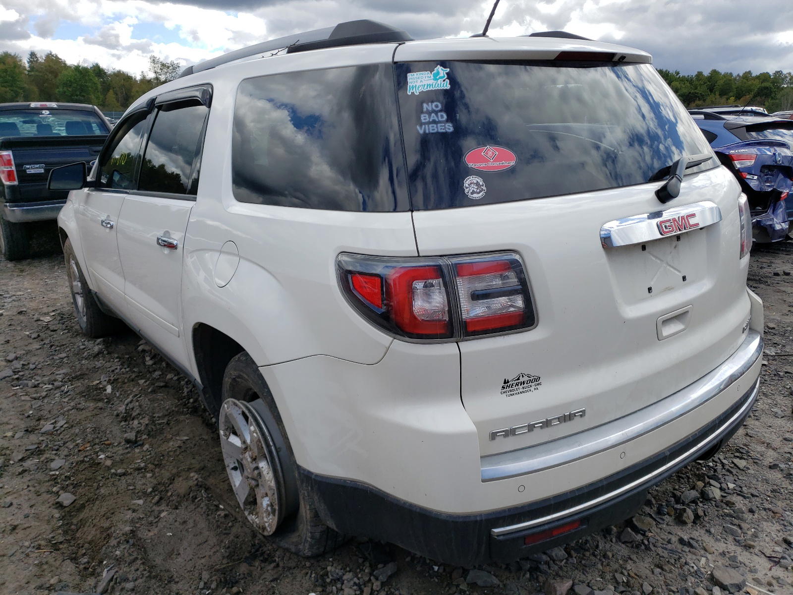 Photo 3 from auction – 2015 GMC ACADIA SLE with VIN 1GKKVNED0FJ319702