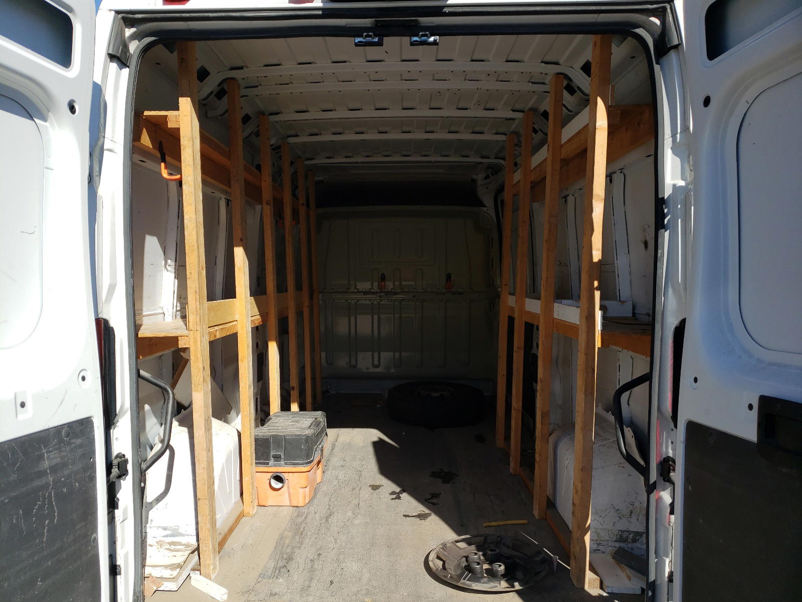 Photo 9 from auction – 2018 RAM PROMASTER with VIN 3C6TRVDG3JE158579