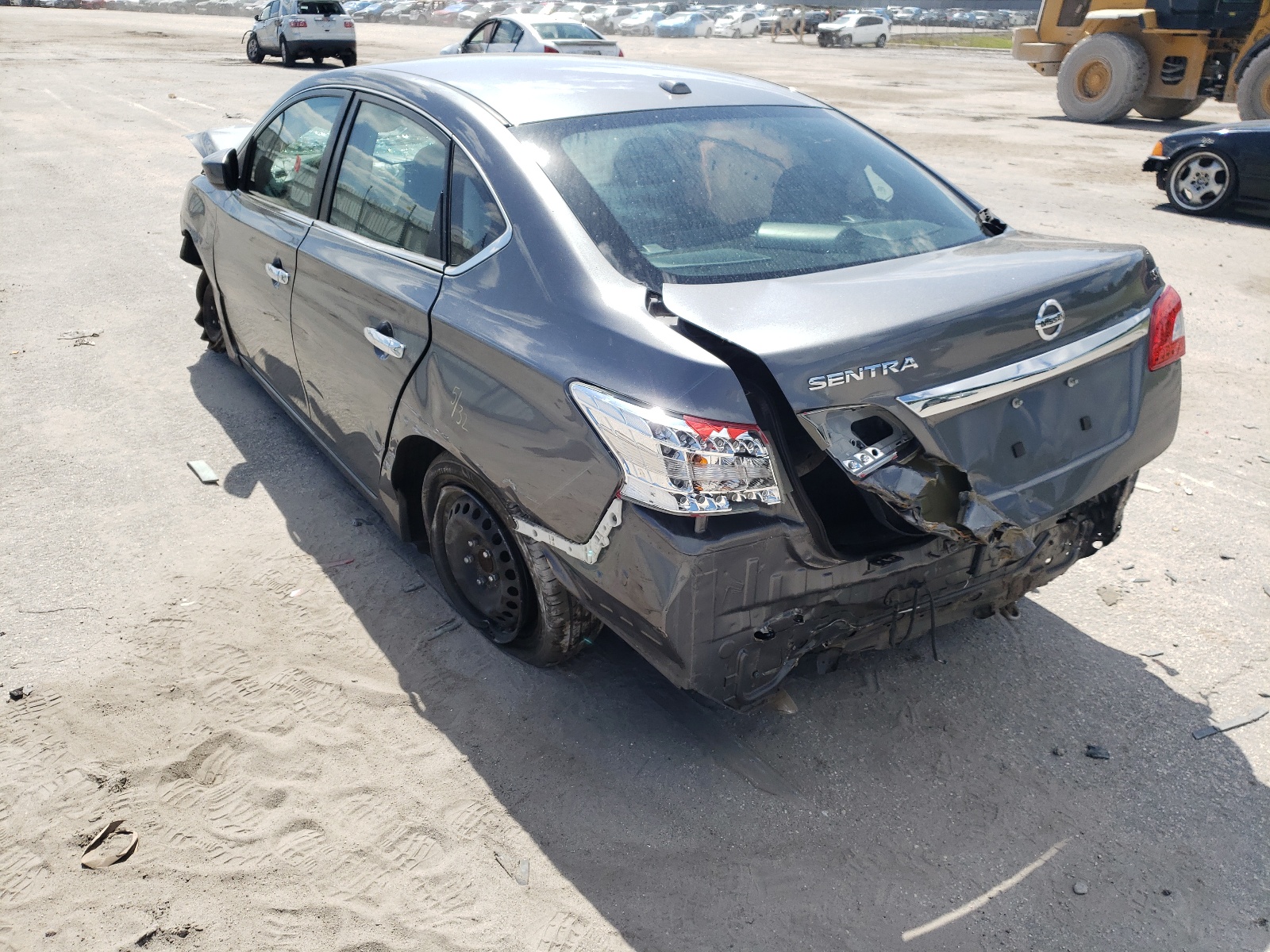 Photo 3 from auction – 2015 NISSAN SENTRA S with VIN 3N1AB7AP9FL650303