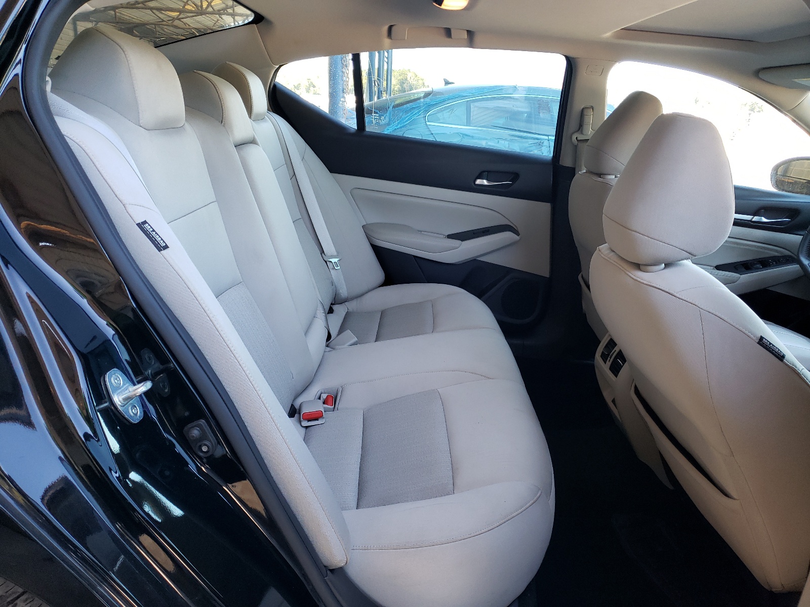 Photo 6 from auction – 2019 NISSAN ALTIMA SV with VIN 1N4BL4DV8KC100478