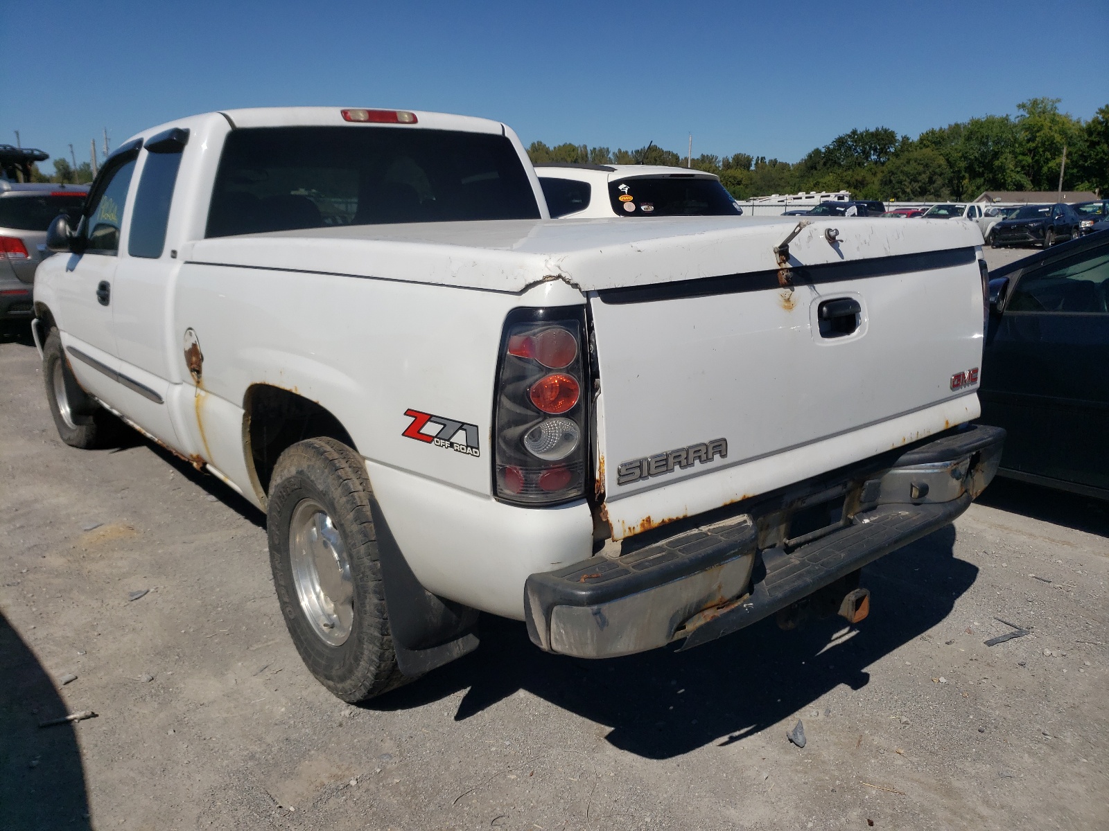 Photo 3 from auction – 2003 GMC NEW SIERRA with VIN 1GTEK19T13E380377