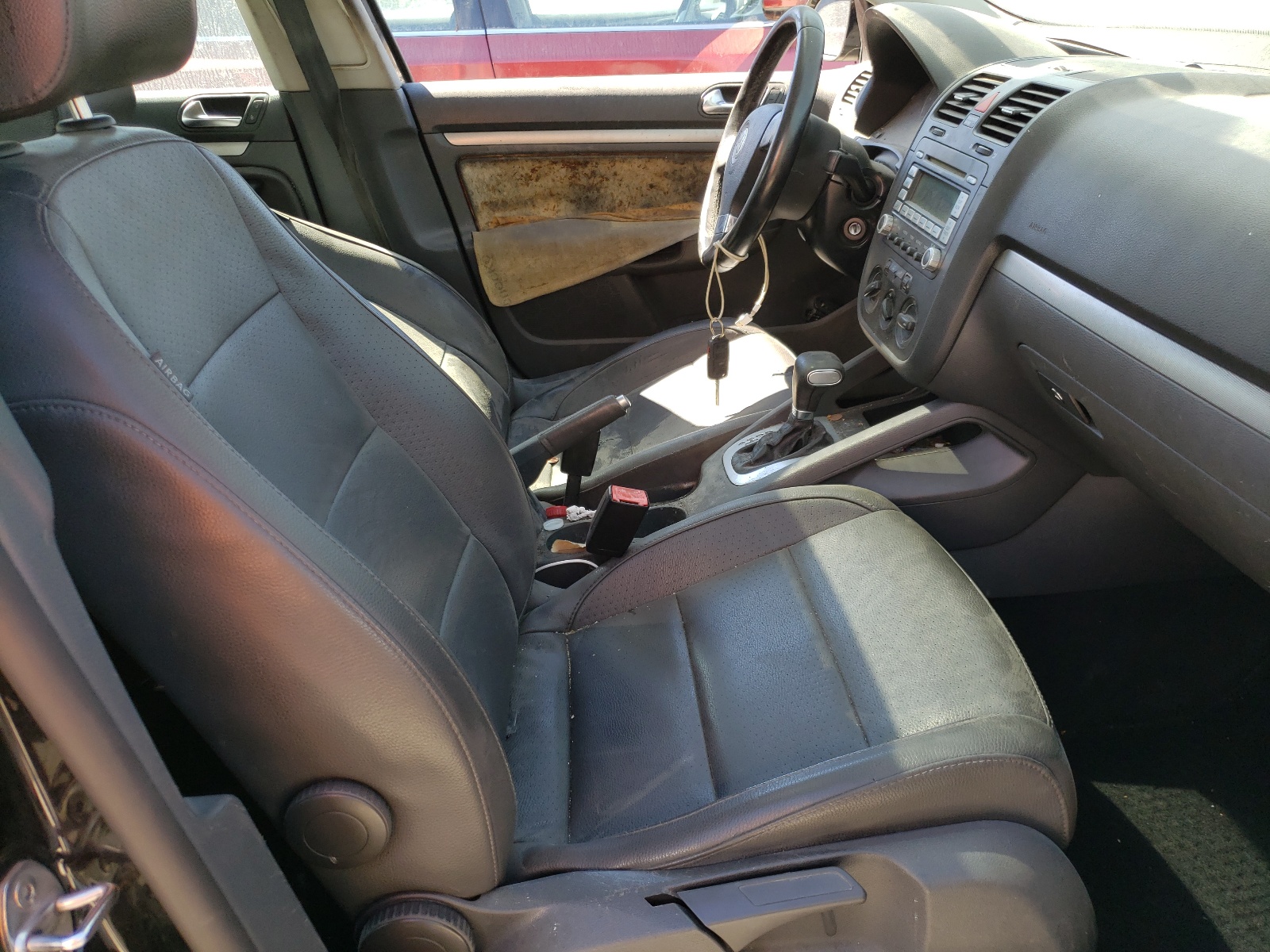 Photo 5 from auction – 2009 VOLKSWAGEN JETTA WOLF with VIN 3VWRJ71K59M017896