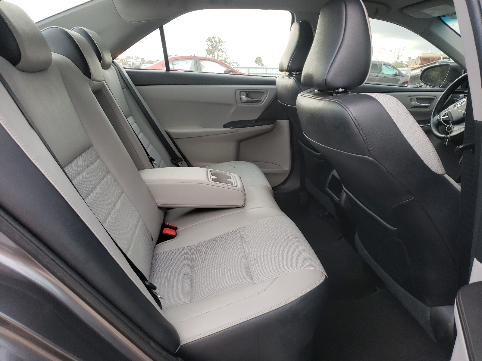 Photo 6 from auction – 2016 TOYOTA CAMRY LE with VIN 4T1BF1FK6GU216116