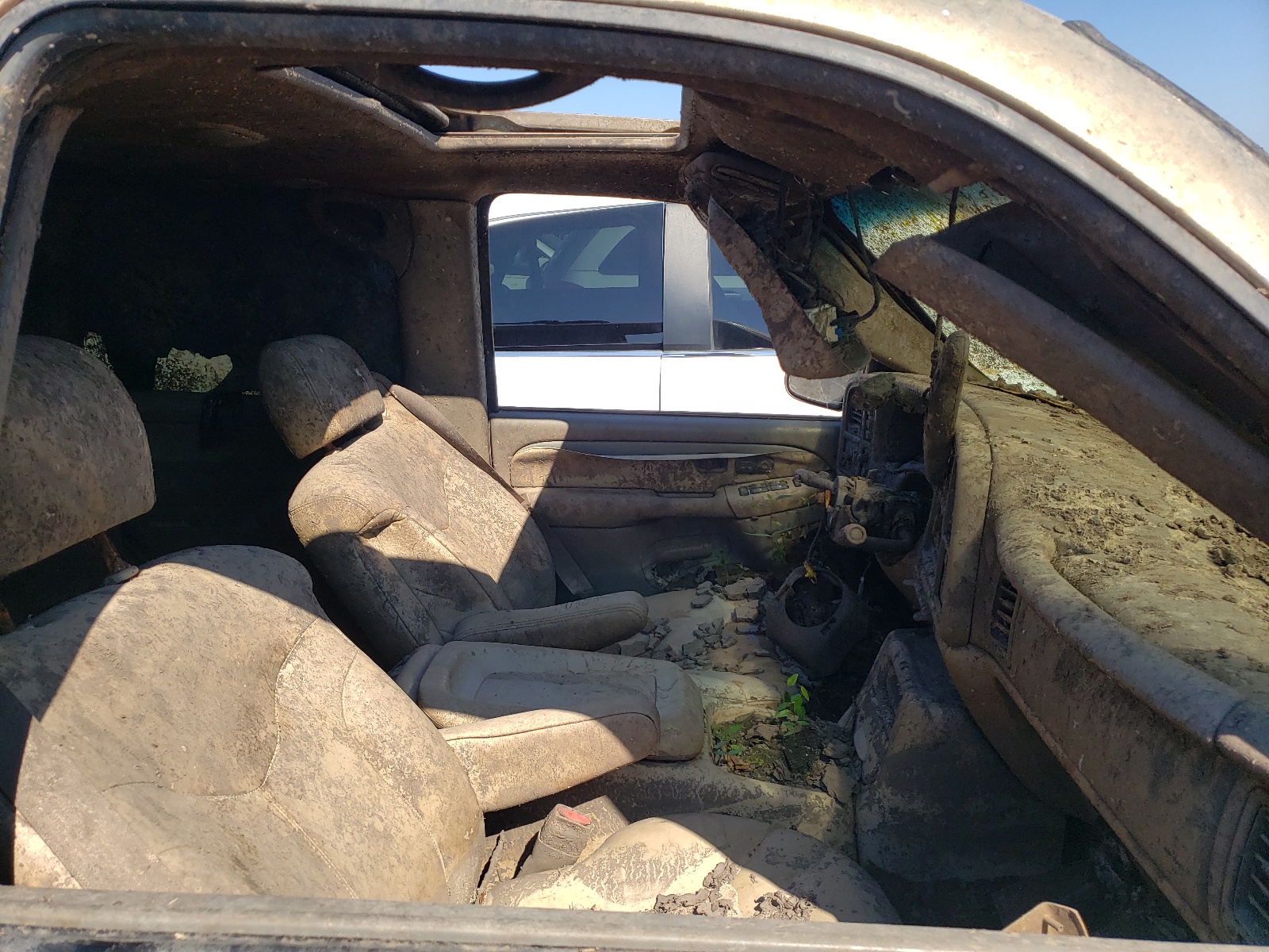 Photo 5 from auction – 2000 GMC YUKON with VIN 1GKEK13T8YJ164554