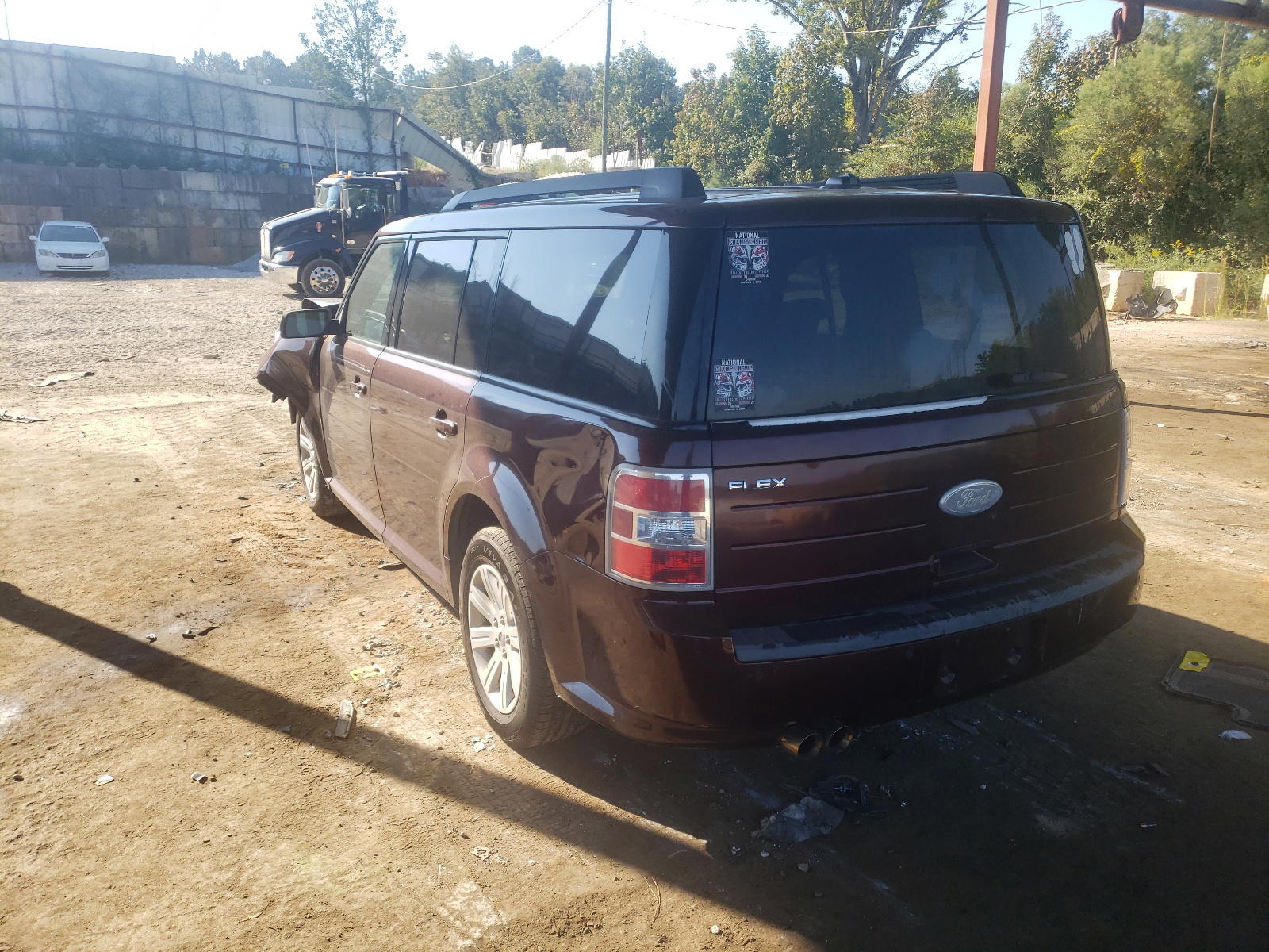 Photo 3 from auction – 2010 FORD FLEX SE with VIN 2FMGK5BC1ABD01496