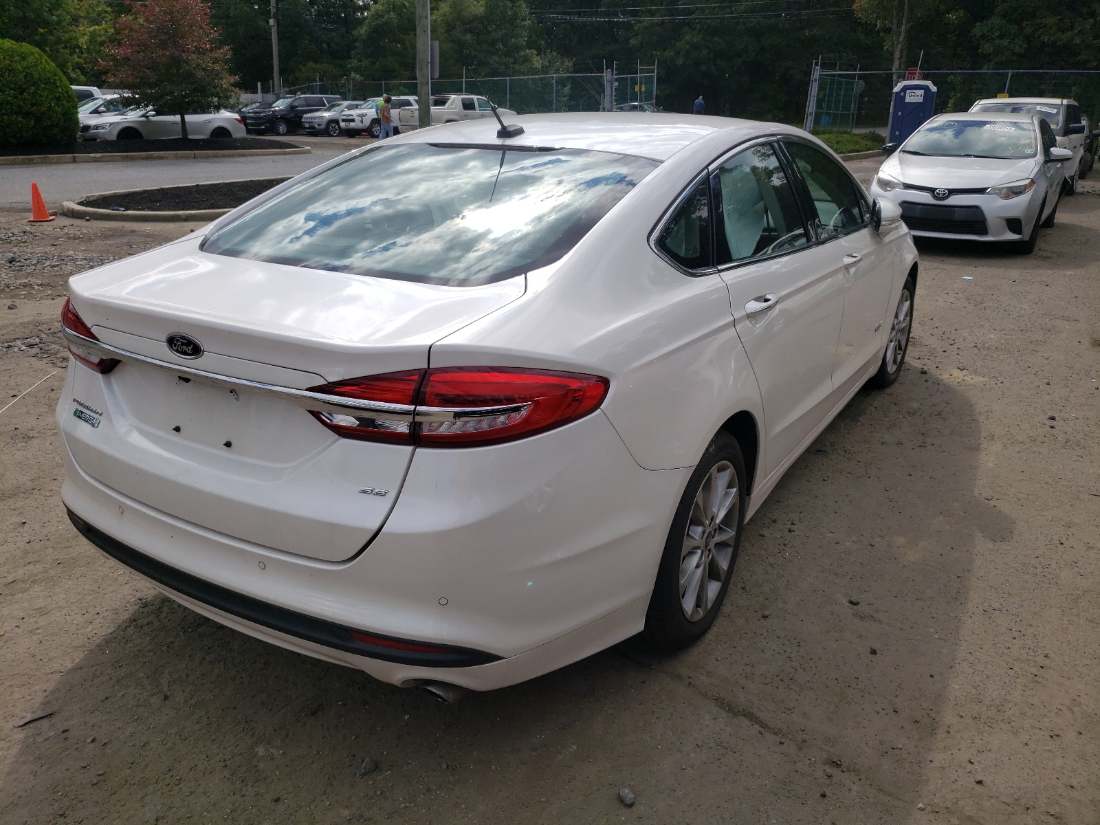 Photo 4 from auction – 2017 FORD FUSION SE with VIN 3FA6P0PU4HR352806