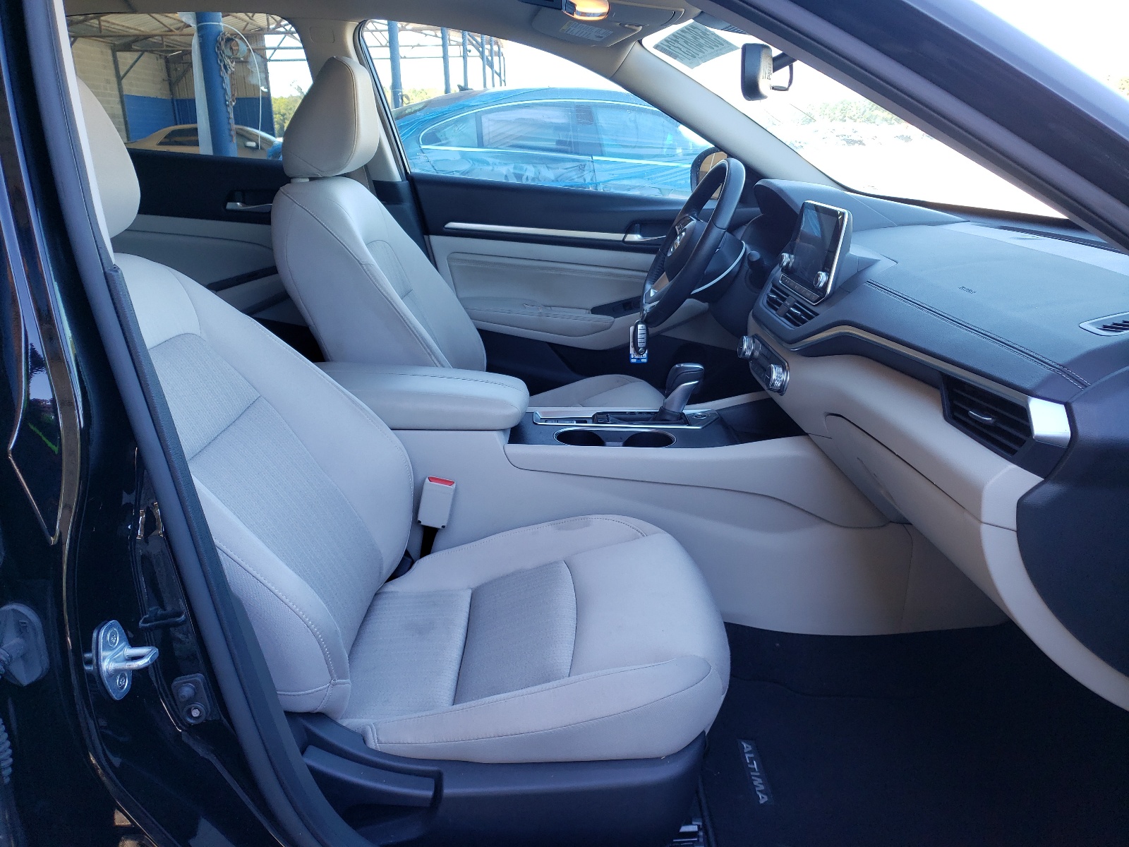 Photo 5 from auction – 2019 NISSAN ALTIMA SV with VIN 1N4BL4DV8KC100478