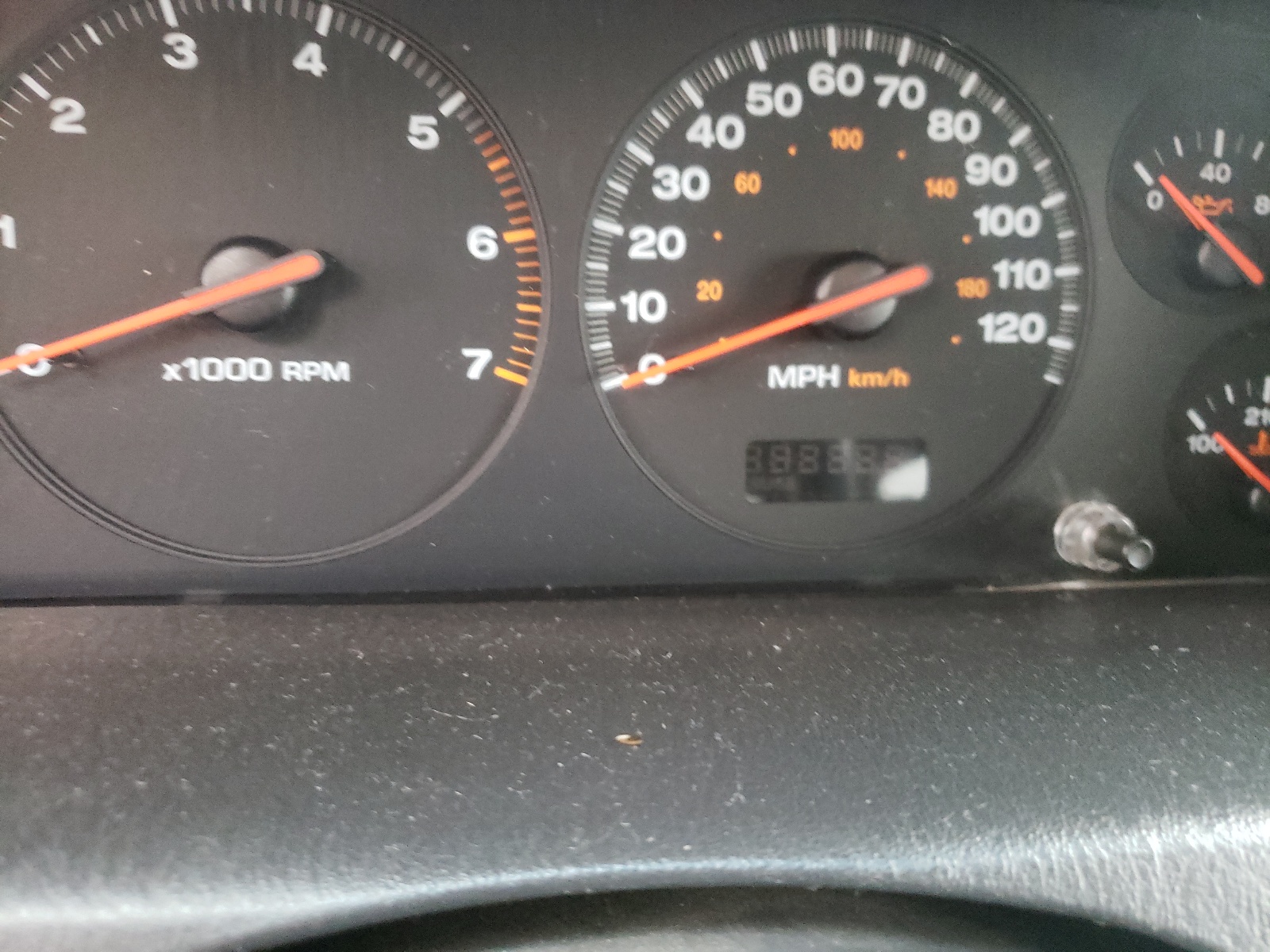 Photo 8 from auction – 2001 JEEP GRAND CHER with VIN 1J4GW48N01C647724