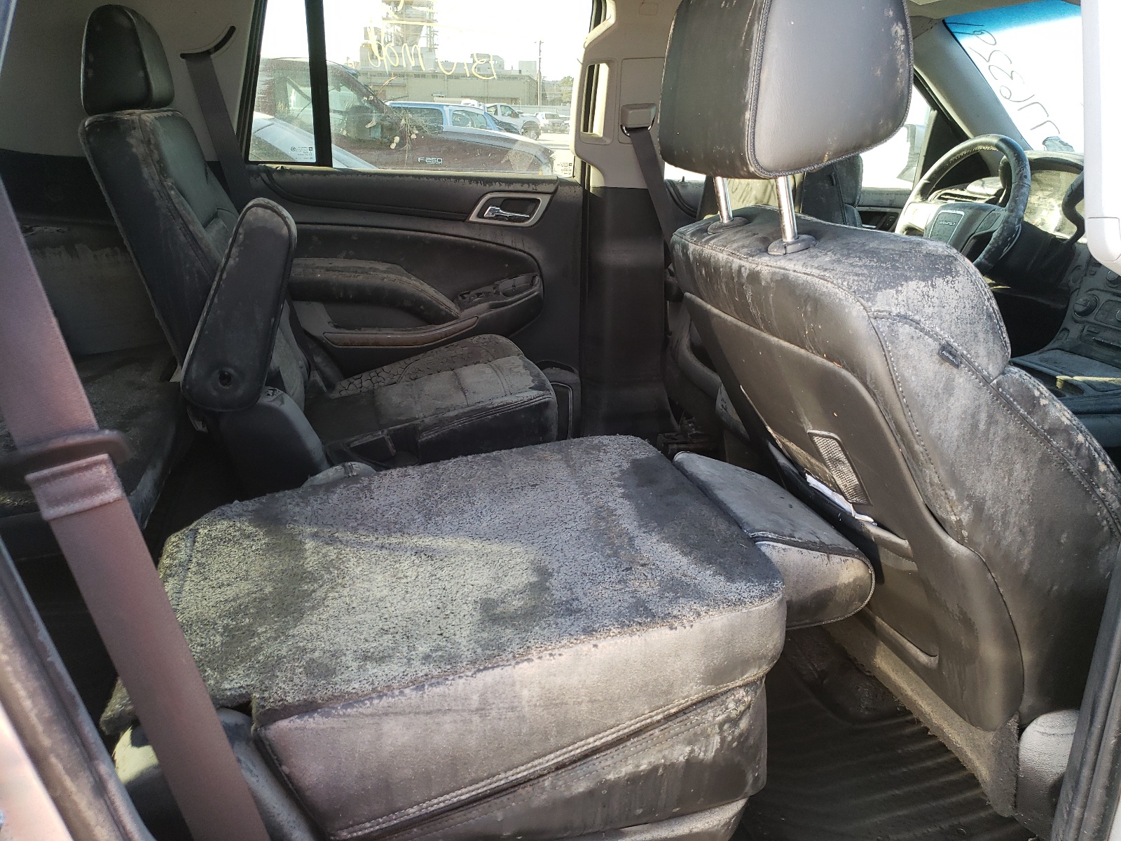 Photo 6 from auction – 2015 GMC YUKON DENA with VIN 1GKS1CKJ4FR153180