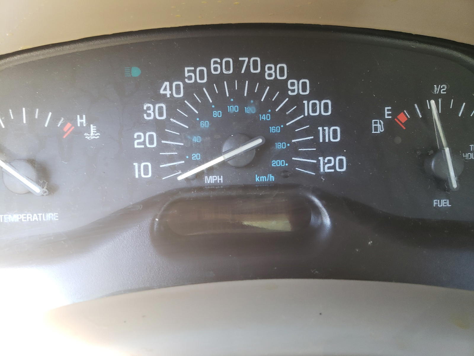 Photo 8 from auction – 2003 BUICK CENTURY CU with VIN 2G4WS52J631233246