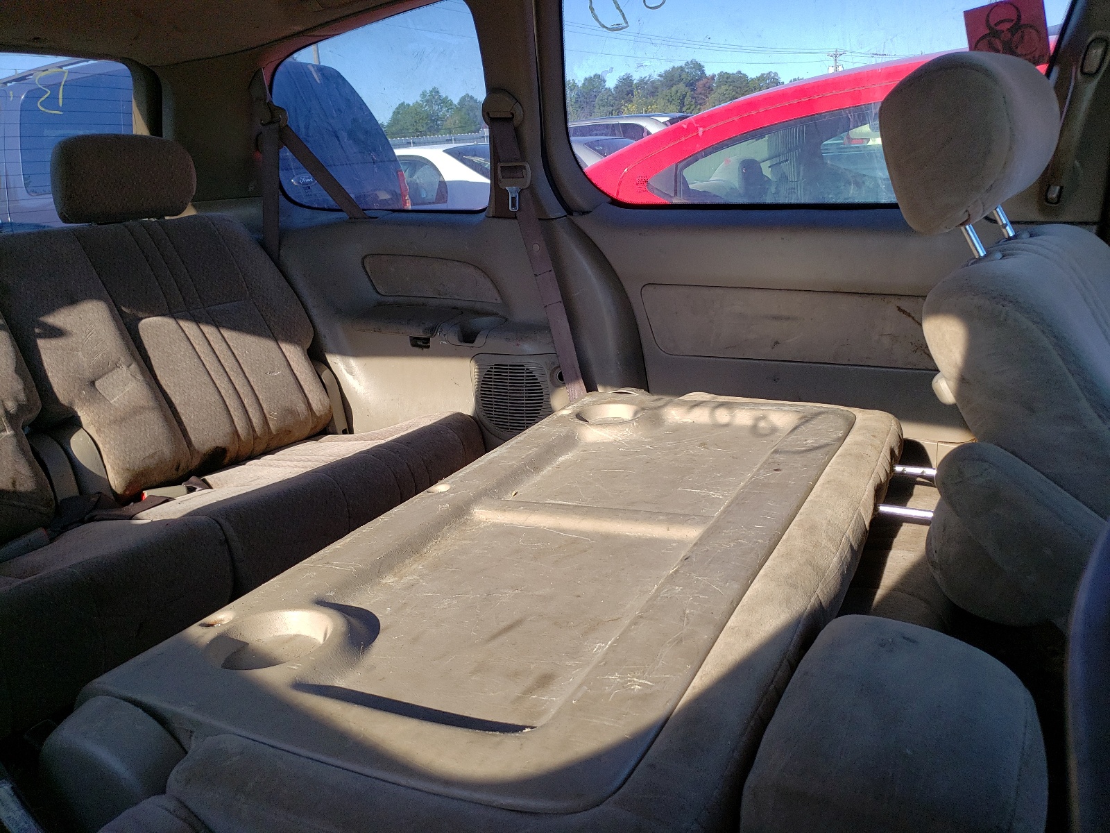 Photo 6 from auction – 2001 TOYOTA SIENNA CE with VIN 4T3ZF19C41U383639