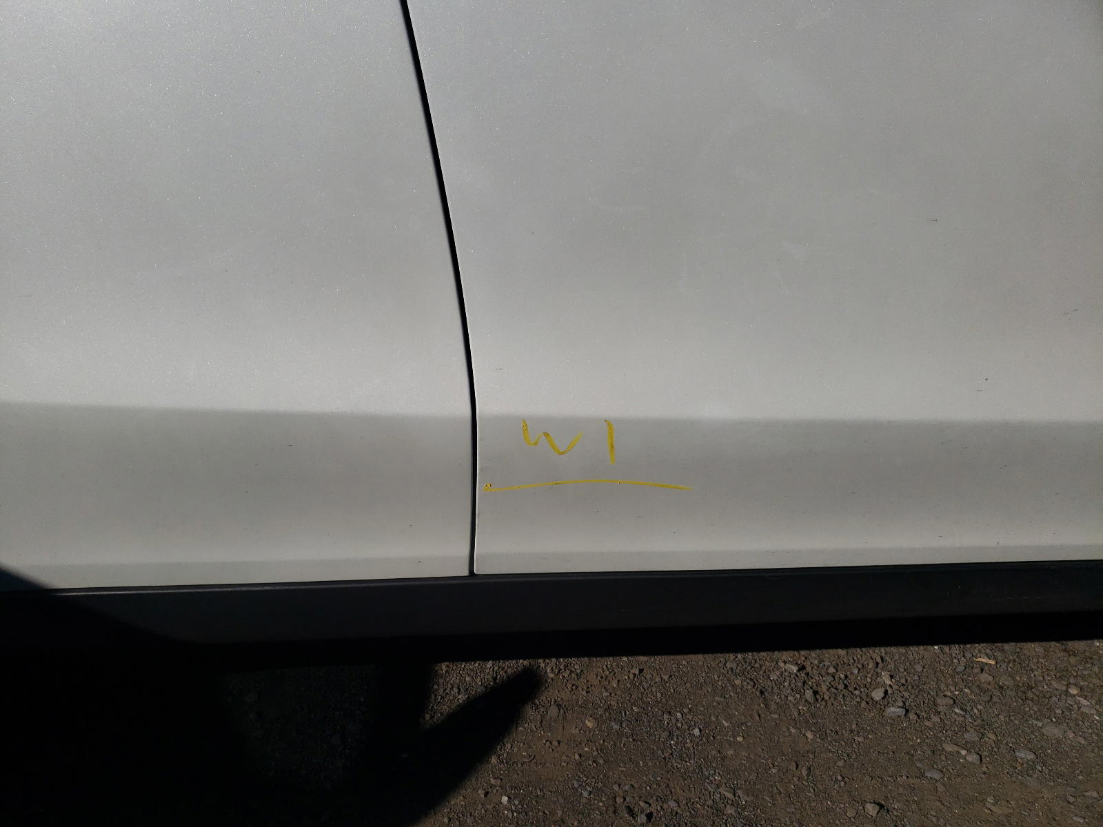 Photo 9 from auction – 2020 TESLA MODEL Y with VIN 5YJYGDEE2LF004325