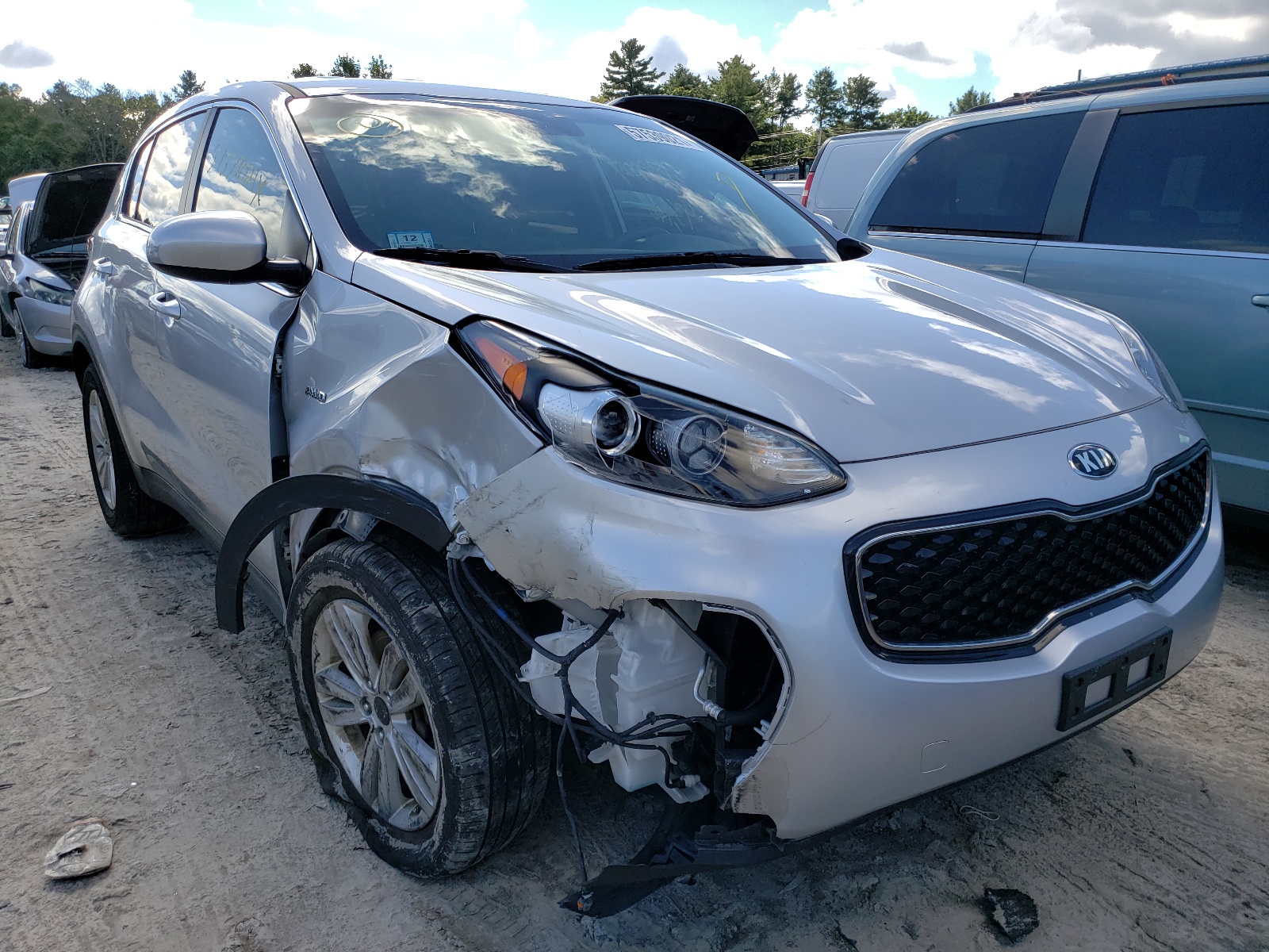 KIA SPORTAGE L 2017 with VIN KNDPMCAC2H7273831 - Photo from auction