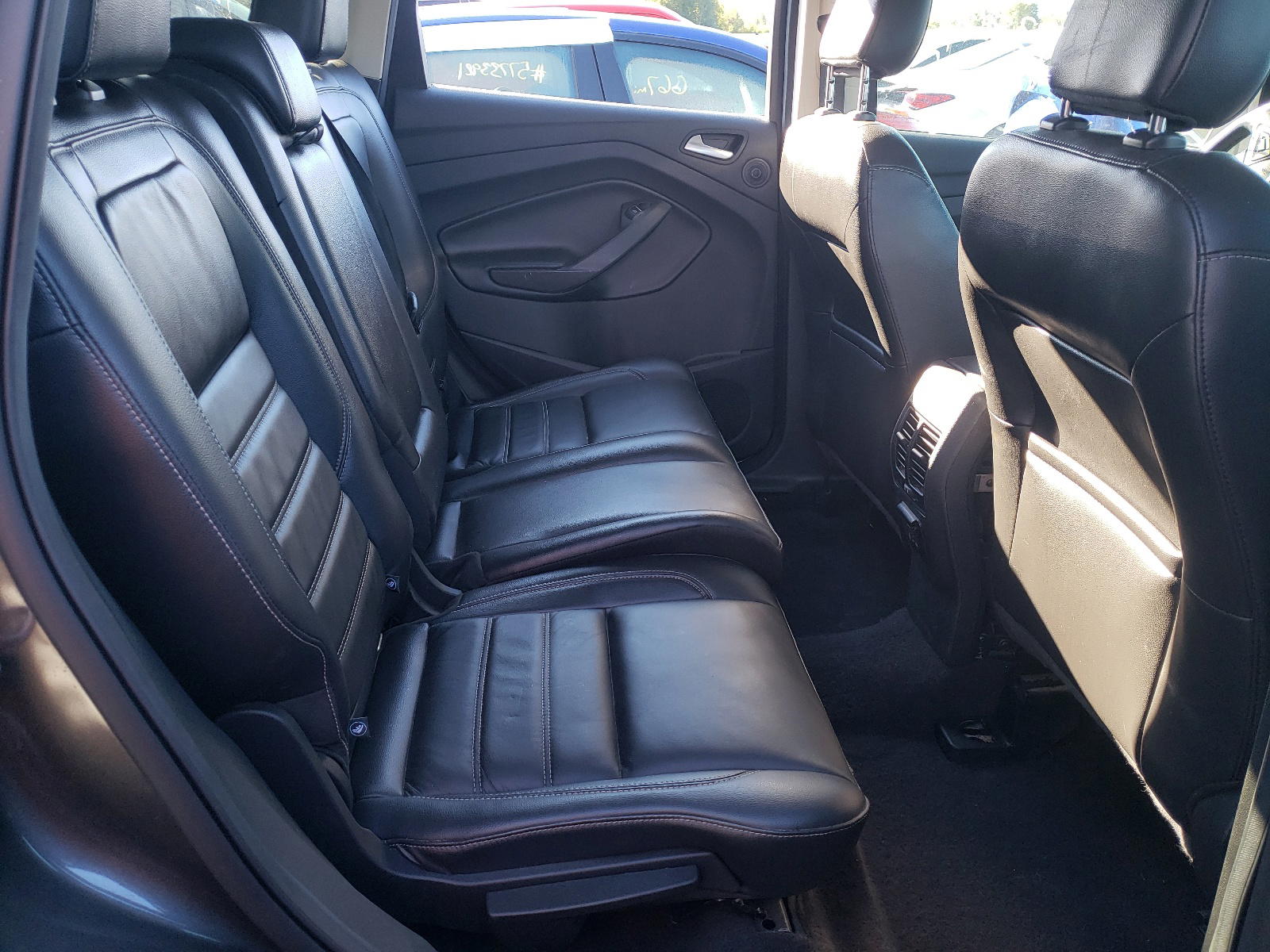 Photo 6 from auction – 2018 FORD ESCAPE TIT with VIN 1FMCU9J97JUC83683