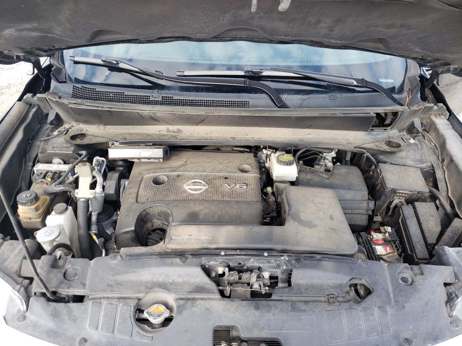 Photo 7 from auction – 2015 NISSAN PATHFINDER with VIN 5N1AR2MN7FC649857