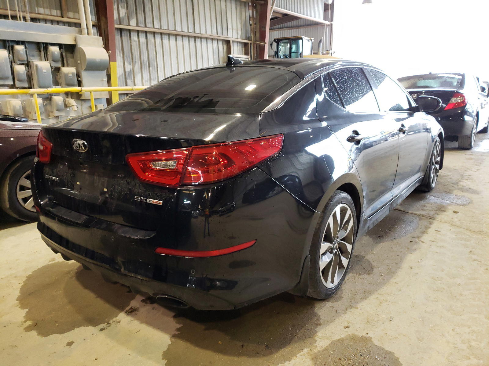 Photo 4 from auction – 2014 KIA OPTIMA SX with VIN 5XXGR4A66EG325613