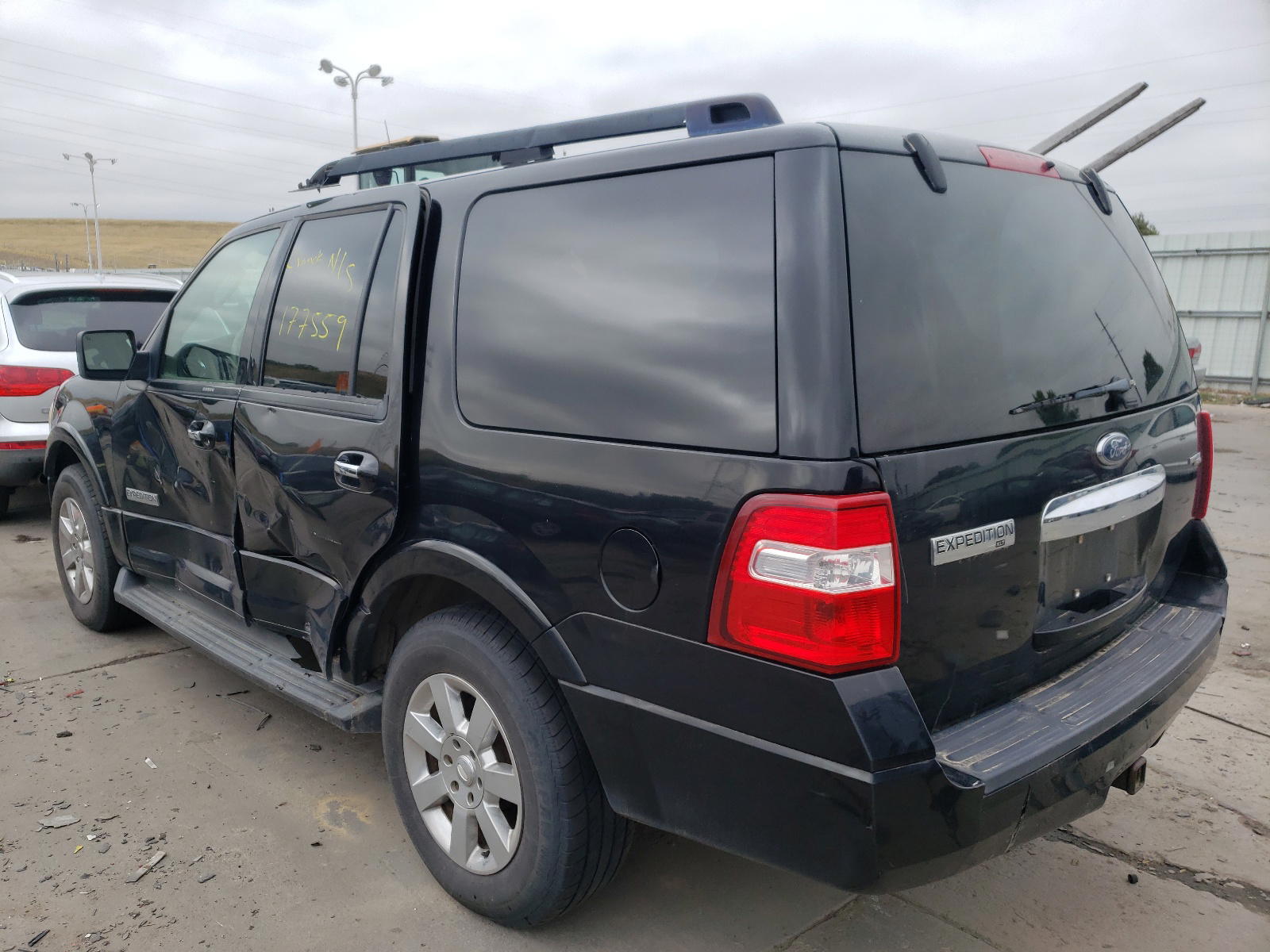 Photo 3 from auction – 2008 FORD EXPEDITION with VIN 1FMFU16598LA71856