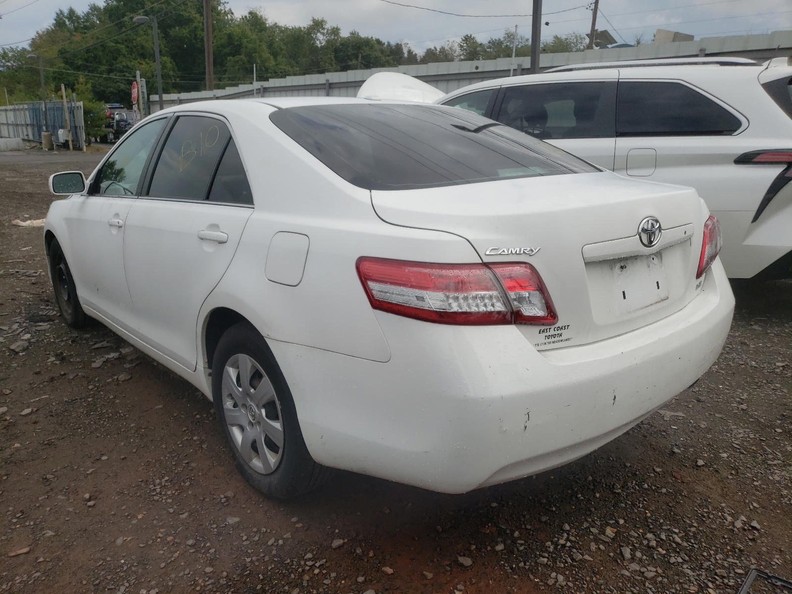 Photo 3 from auction – 2010 TOYOTA CAMRY BASE with VIN 4T4BF3EK7AR012743