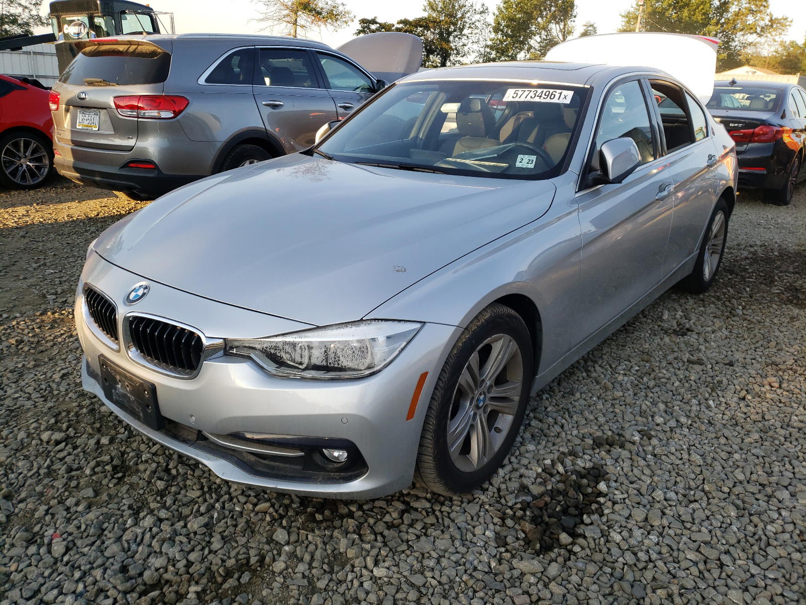 Photo 2 from auction – 2018 BMW 330 XI with VIN WBA8D9G52JNU67211