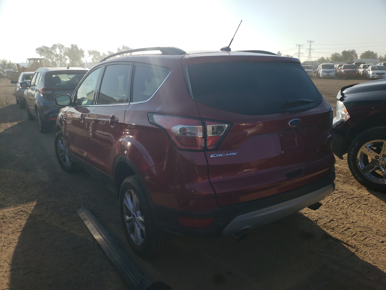 Photo 3 from auction – 2017 FORD ESCAPE SE with VIN 1FMCU0GD1HUC86614