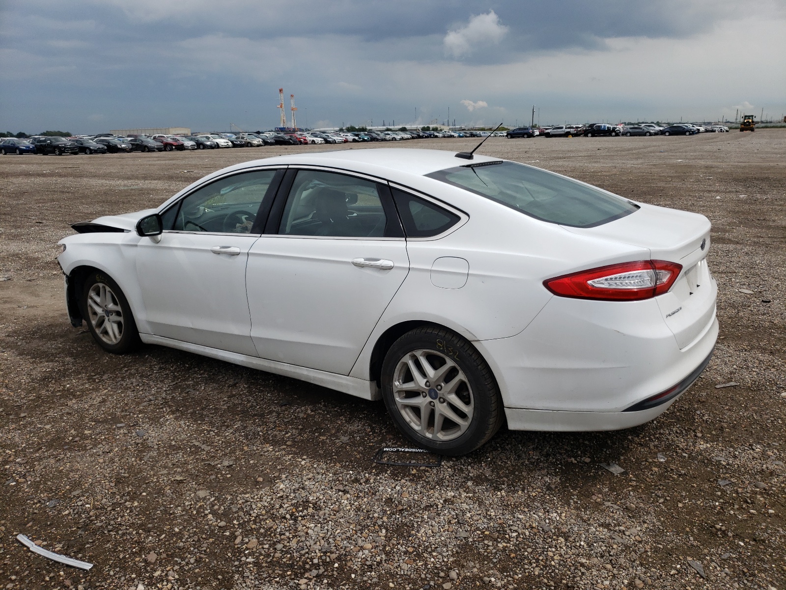 Photo 3 from auction – 2015 FORD FUSION SE with VIN 3FA6P0HD3FR129944