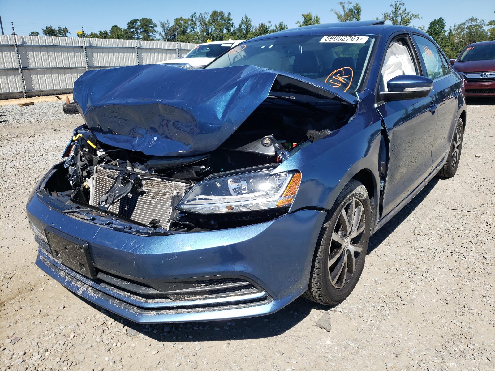 Photo 2 from auction – 2017 VOLKSWAGEN JETTA SE with VIN 3VWDB7AJ6HM403918
