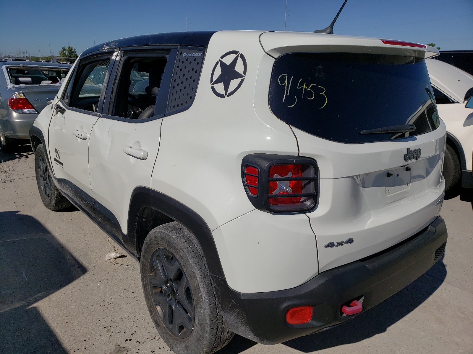 Photo 3 from auction – 2017 JEEP RENEGADE T with VIN ZACCJBCB8HPF02831