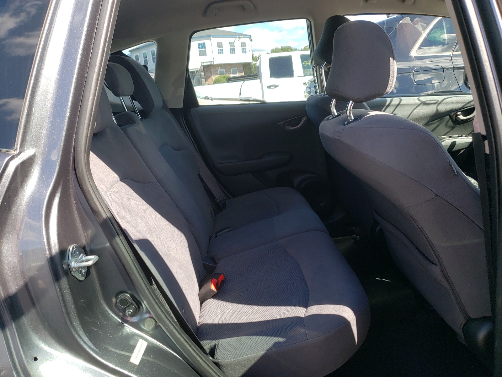 Photo 6 from auction – 2013 HONDA FIT with VIN JHMGE8H38DC003941