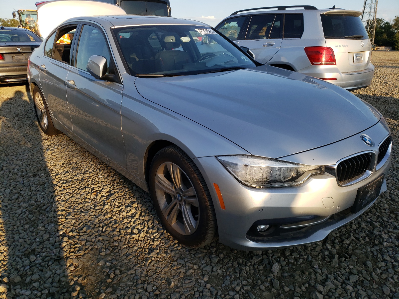 BMW 330 XI 2018 con VIN WBA8D9G52JNU67211 - Foto de la subasta
